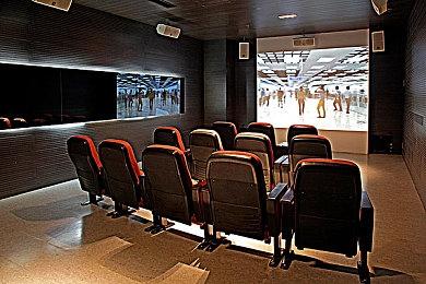 《最终幻想7：重生》成为M站2024年上半年评分最高的游戏